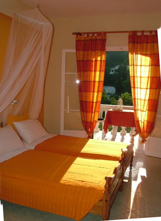 Aparthotel Angeliki Vitaládes Esterno foto
