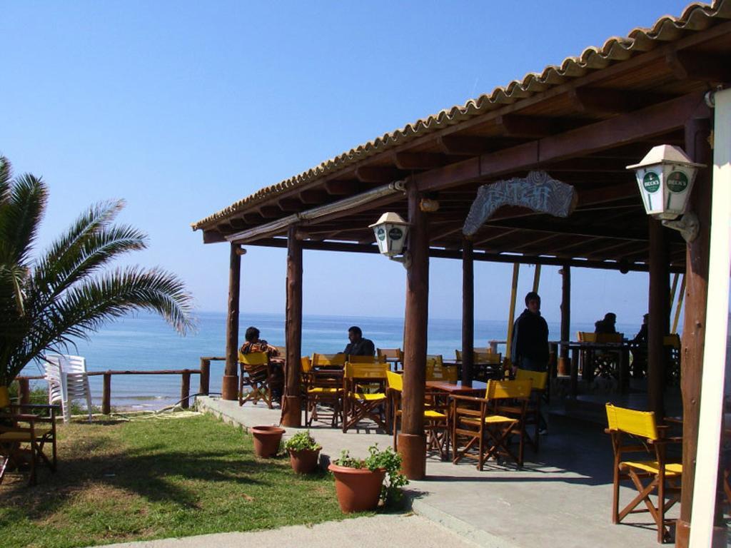 Aparthotel Angeliki Vitaládes Esterno foto